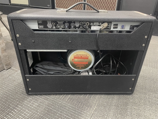 Store Special Product - Fender 65 Deluxe Reverb
