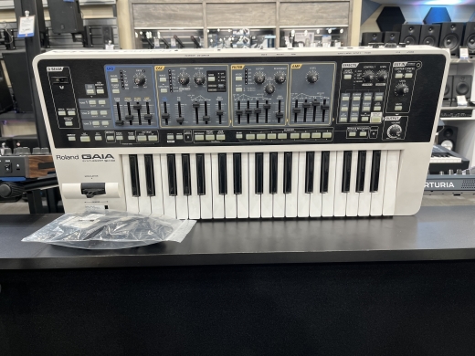 Store Special Product - Roland - GAIA SH-01