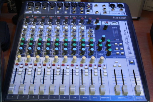 Store Special Product - Soundcraft - SIGNATURE 12