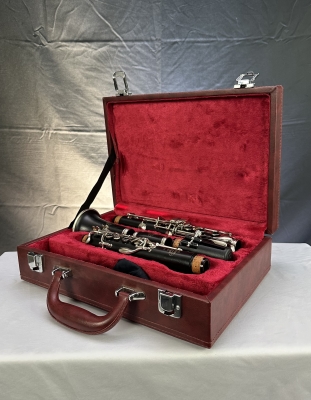 Store Special Product - Buffet Crampon - E11 Bb Clarinet