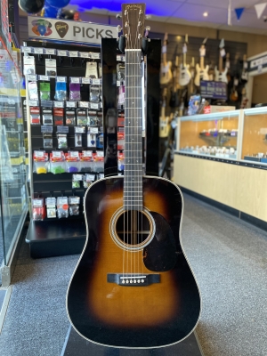 Store Special Product - Martin Guitars - HD-28 V18 SB