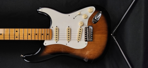 Store Special Product - Fender - Eric Johnson Stratocaster 2-tone Sunburst