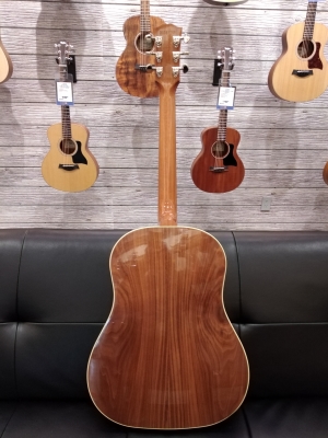 Store Special Product - Gibson - J-45 Studio