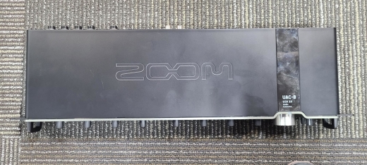 Store Special Product - Zoom - UAC-8