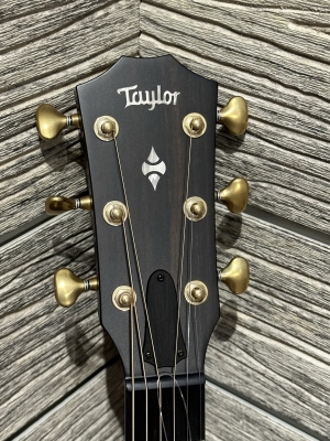 Store Special Product - TAYLOR 324CE BUILDER\