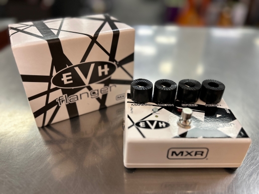 Store Special Product - MXR - EVH117
