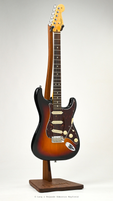 Store Special Product - Fender - American Professional II Stratocaster, Rosewood Fingerboard - 3-Colour Sunburst