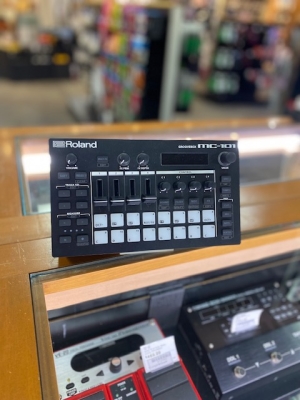 Store Special Product - Roland - MC-101