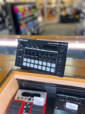 Store Special Product - Roland - MC-101