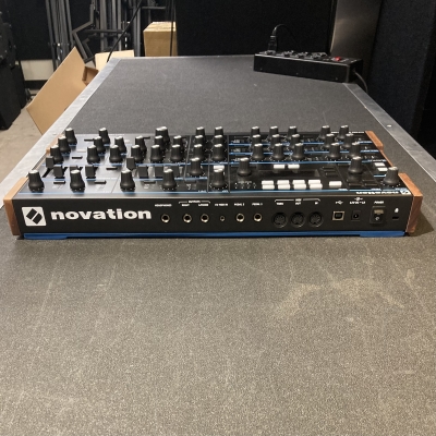 Store Special Product - Novation Peak
