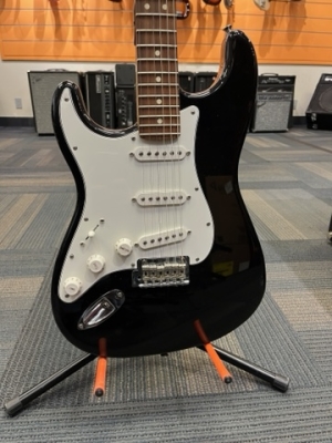 Store Special Product - Fender Stratocaster Left Handed Player Series Black