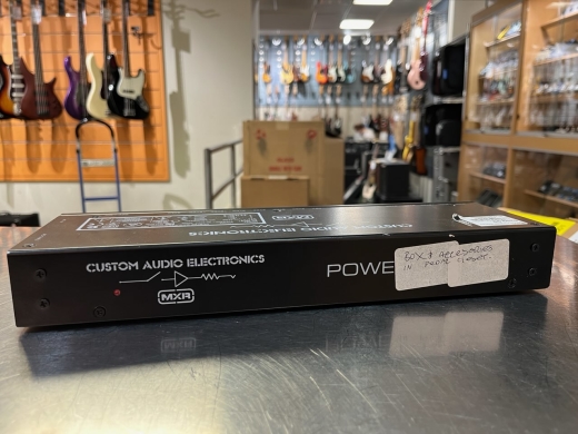 Store Special Product - MXR MC403 C.A.E Power Supply System
