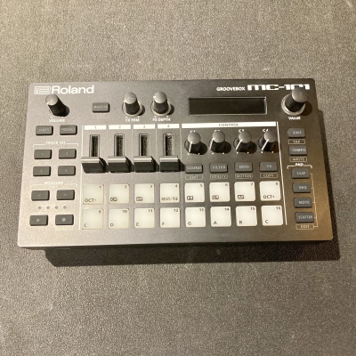 Store Special Product - Roland MC-101
