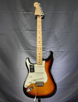 Store Special Product - Fender - Player Stratocaster Left Handed Maple - 3 Tone Sunburst