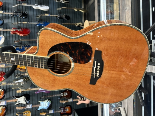Store Special Product - Cutaway Solid Sitka Spruce/Hawaiian Koa Acoustic/Electric Guitar with Case