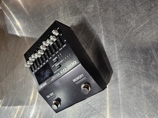 Store Special Product - BOSS - EQ-200