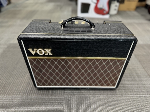 Store Special Product - VOX AC10C1 GUITAR AMPLIFIER