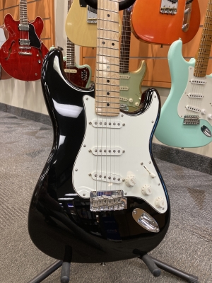 Store Special Product - Fender Player Stratocaster