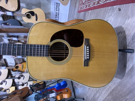 Store Special Product - Martin Guitars - HD-28 V18
