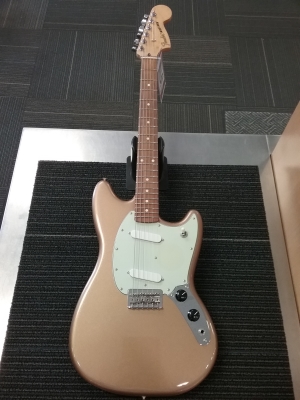 Store Special Product - FENDER MUSTANG FMG