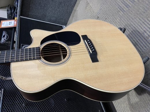 Store Special Product - Martin Guitars - 16 Series Grand Performer