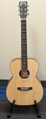 Store Special Product - Martin Guitars - 000Jr-10 Auditorium Acoustic Guitar w/Gig Bag