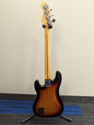 Store Special Product - Fender - Player Plus Precision Bass, Pau Ferro Fingerboard - 3-Colour Sunburst