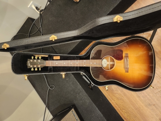 Store Special Product - Gibson - J-45