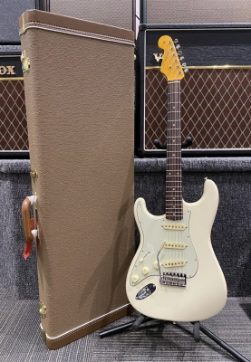 Store Special Product - Fender - American Vintage II 1961 Stratocaster Left-Hand, Rosewood Fingerboard - Olympic White