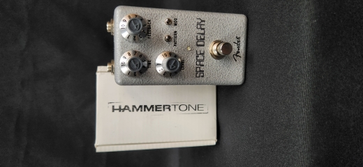 Store Special Product - Fender - Hammertone Space Delay