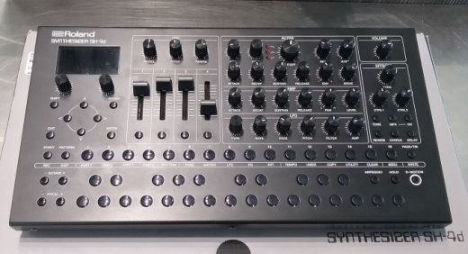 Store Special Product - Roland - SH-4D
