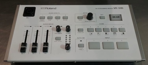 Store Special Product - Roland - VR-1HD