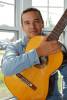 GABRIEL CAMPOS SANTOS - GUITARE, UKULELE, BASSE music lessons in Longueuil