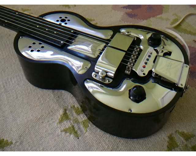 Rickenbackers Vibrola Spanish Guitar